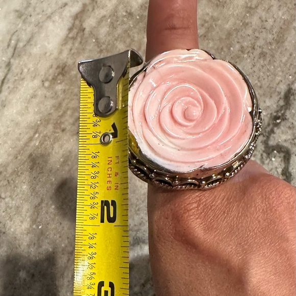 Ring - Picture 3 of 6